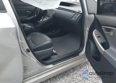 2013 Toyota Prius Four z USA, uszkodzony, nr VIN JTDKN3DU5D5704261